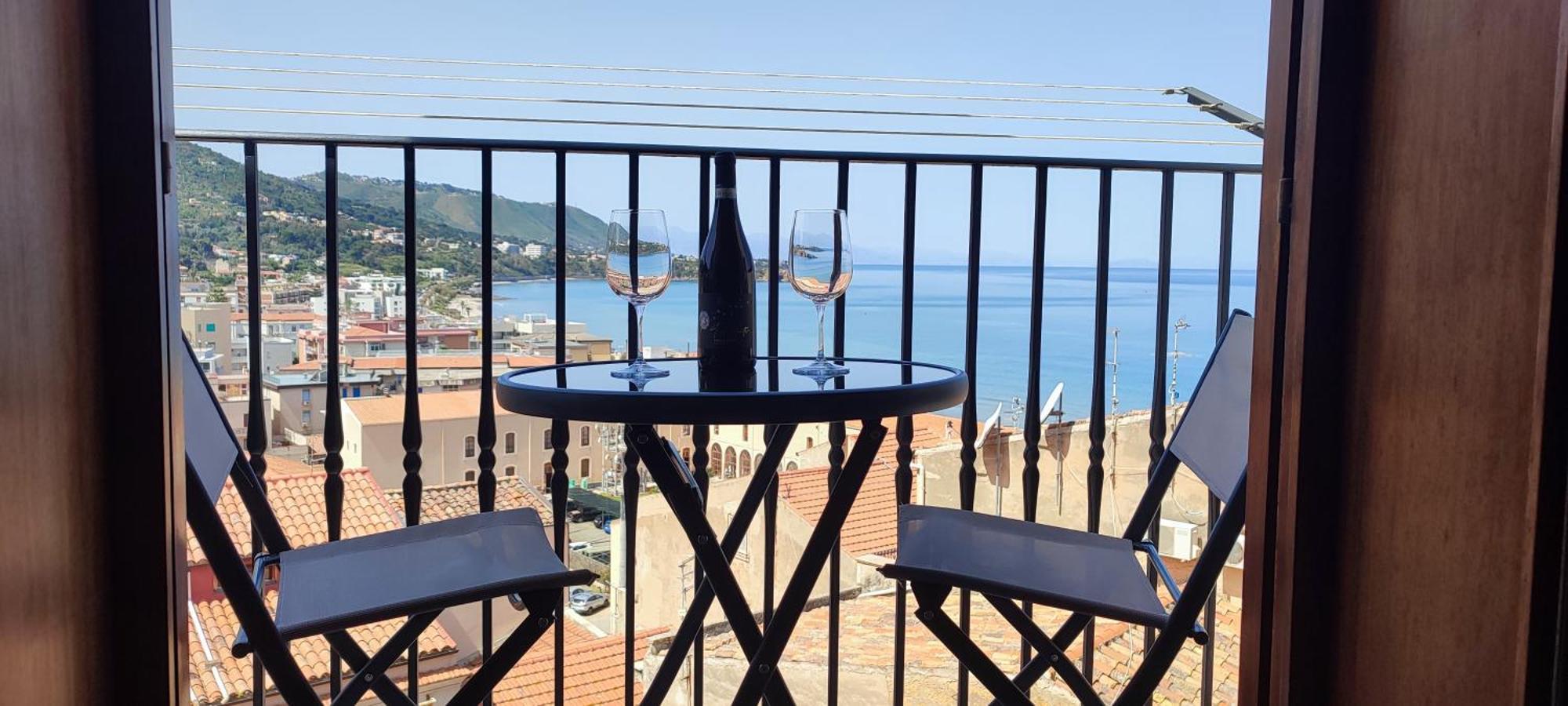 Ruggero House Apartment Чефалу Екстериор снимка
